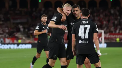 O Manchester City terá novamente Haaland e Rodri entre os titulares após ausências importantes no meio da semana. (Foto: Alex Pantling/Getty Images)