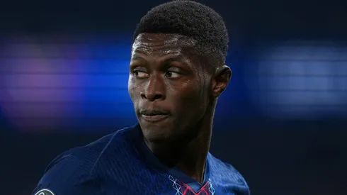 Nuno Mendes se sente desvalorizado pelo PSG e negociações para renovação são adiadas. (Foto: Franco Arland/Getty Images)