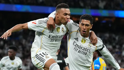 Com uma vitória tranquila por 4 × 0 no Santiago Bernabéu, o Real Madrid mostrou superioridade total, com Mbappé marcando dois gols e Bellingham comandando o meio-campo, enquanto o Valencia segue em crise e sem respostas em La Liga. (Foto: Angel Martinez/Getty Images)