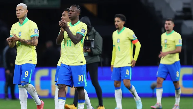 Com goleiros de alto nível, defesa sólida, meio-campo equilibrado e ataque versátil, a equipe busca continuidade, enquanto jovens promessas permanecem de sobreaviso para eventuais oportunidades. (Foto: Ricardo Moreira/Getty Images)