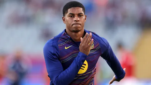 Marcus Rashford em jogo do Barcelona. Foto: Judit Cartiel/Getty Images