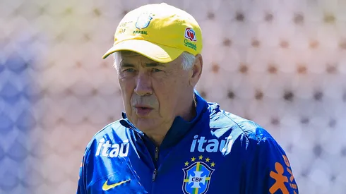 Ancelotti em treino da Seleção. (Foto: Buda Mendes/Getty Images)
