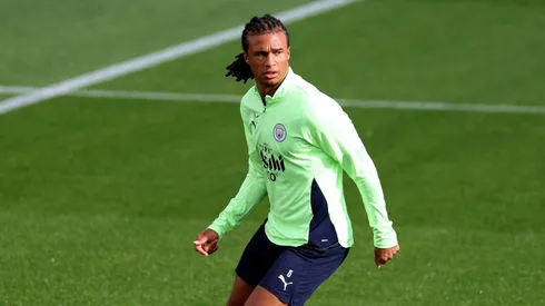 Nathan Aké, zagueiro do Manchester City, desperta interesse da Juventus e do Crystal Palace para a janela de janeiro. (Foto: Molly Darlington/Getty Images)