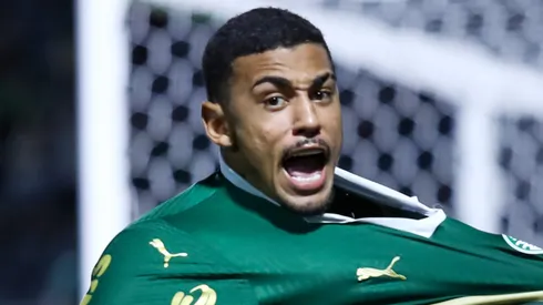 Riquelme Fillipi, revelação do Palmeiras (Foto: Marco Miatelo/AGIF)