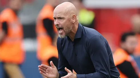 Erik ten Hag pode voltar à Premier League para assumir o Wolves. (Photo by Christof Koepsel/Getty Images)