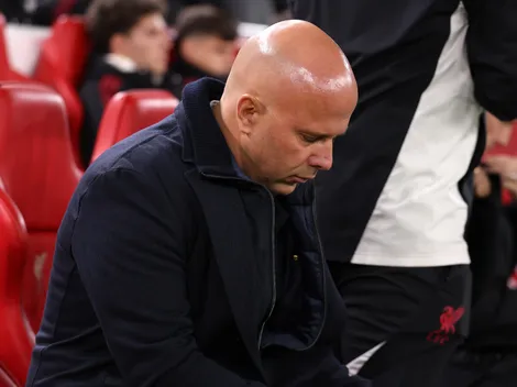 Arne Slot busca recuperação contra Xabi Alonso