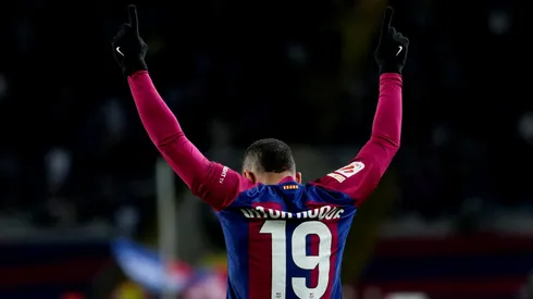 Vitor Roque pode auxiliar o Barcelona a conquistar um “9” de impacto. Foto: Alex Caparros/Getty Images