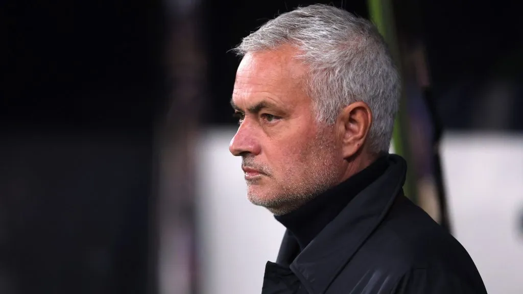 Benfica tenta reação na Champions League sob o comando de José Mourinho (foto: Carl Recine/Getty Images)