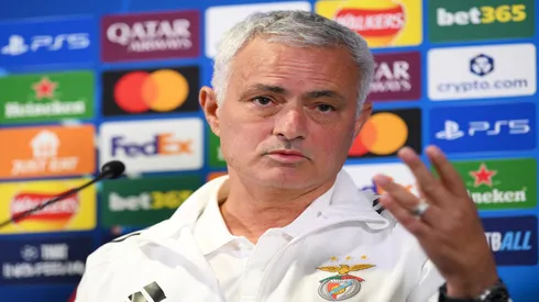 José Mourinho, do Benfica, em coletiva de imprensa – Alex Broadway / Getty Images