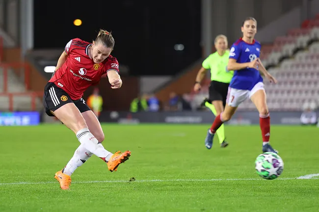 Terland é a artilheira do Manchester United na temporada - Foto: Molly Darlington/Getty Images