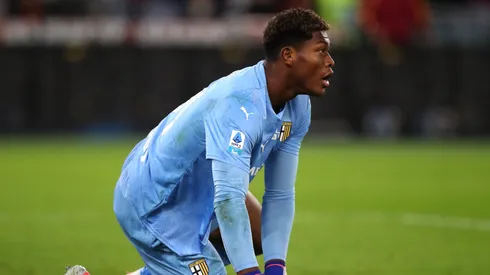 Milan estuda Suzuki e outros três para a vaga de Maignan. (Photo by Paolo Bruno/Getty Images)