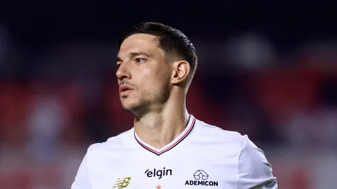 Cédric Soares foi sondado pelo Braga, de Portugal (Foto: Marcello Zambrana/AGIF)