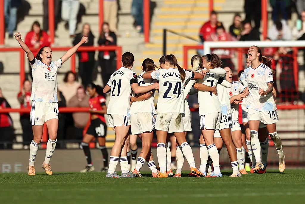 Aston Villa se afasta das últimas posições da Women's Super League - Foto: Leila Coker/Getty Images