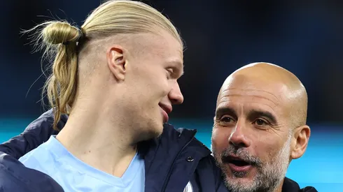 Em confronto de extremos, Newcastle recebe o Manchester City neste sábado pela 12ª rodada; equipe de Pep tenta reduzir vantagem do Arsenal, enquanto os Magpies lutam para sair do 14º lugar. (Foto: Michael Steele/Getty Images)