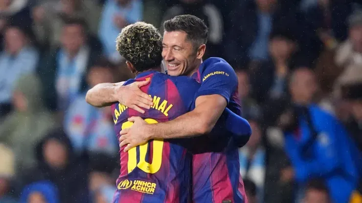 Lewandowski ultrapassa Neymar na artilharia histórica do Barcelona. (Jose Manuel Alvarez Rey/Getty Images)