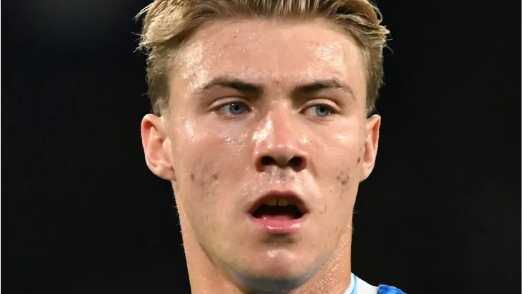 Manchester United é avisado que Hojlund se sente 100% jogador do Napoli. (Photo by Francesco Pecoraro/Getty Images)
