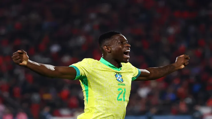 Luiz Henrique em Chile e Brasil pelas Eliminatórias da Copa do Mundo - Marcelo Hernandez / Getty Images