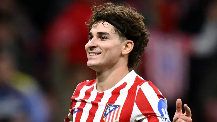 Chelsea ainda busca goleador após decepção com João Pedro e monitora Julián Álvarez, do Atlético de Madrid. (Foto: Denis Doyle/Getty Images)