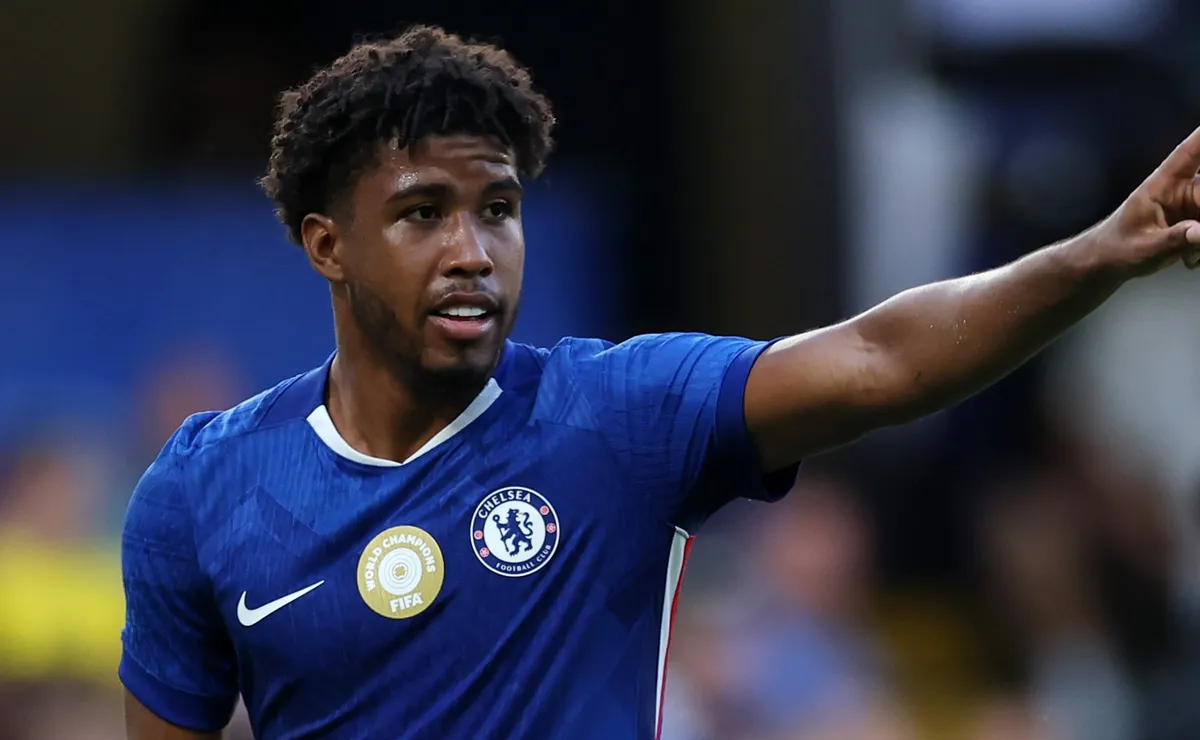 Andrey, da Seleção e Chelsea, revela que pensa voltar ao Vasco