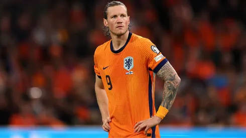 Weghorst desfalca a Holanda contra a Polônia