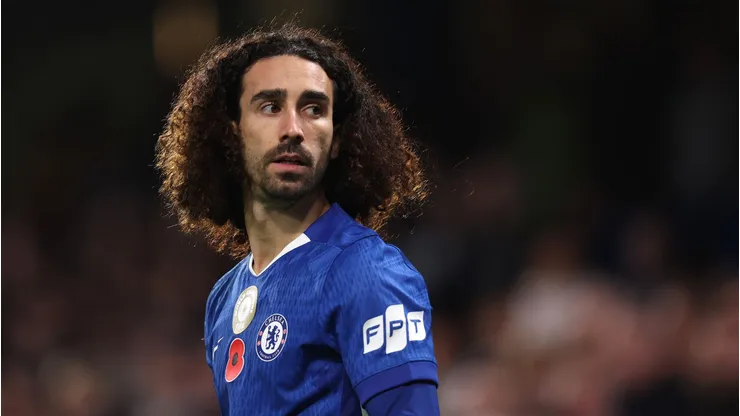 Marc Cucurella em ação com a camisa do Chelsea