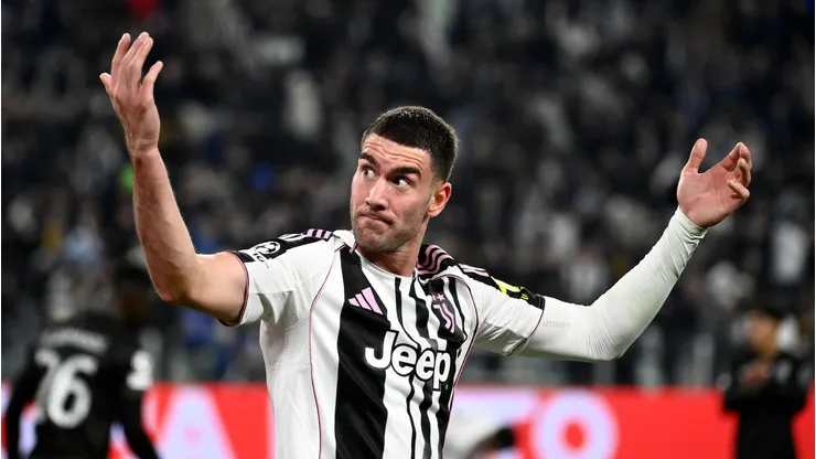 Tottenham descarta contratação de Dusan Vlahovic. Foto: Stefano Guidi/Getty Images