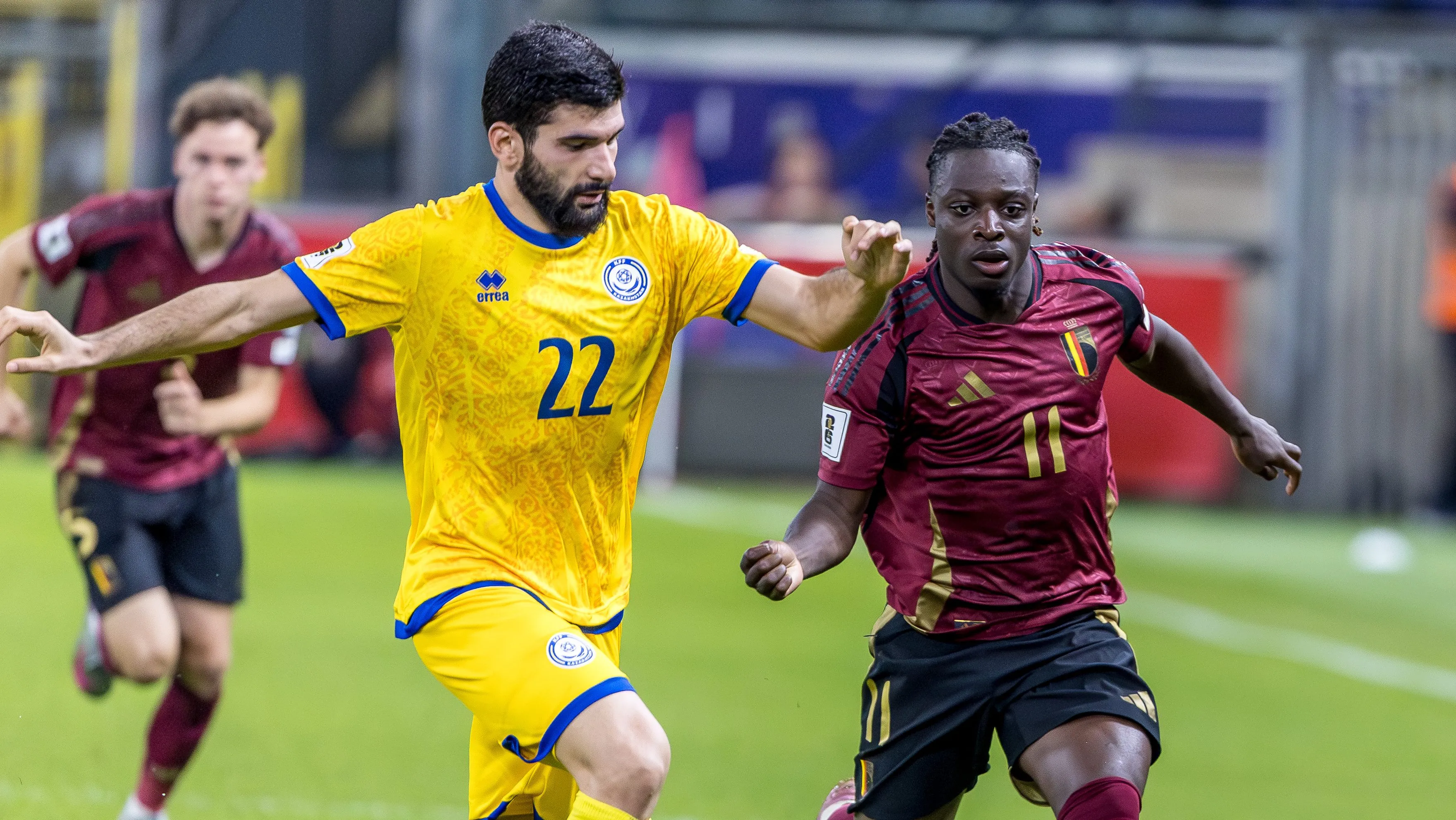 Jogador de Cazaquistão e de Bélgica, em campo