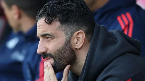 Ruben Amorim já analisa meio de campo para próxima temporada. Foto: Ryan Pierse/Getty Images