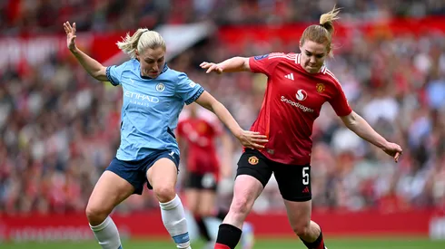Clássico de Manchester pode movimentar as três primeiras posições da Women's Super League - Foto: Gareth Copley/Getty Images