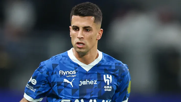 João Cancelo em campo pelo Al-Hilal. Foto: Yasser Bakhsh/Getty Images