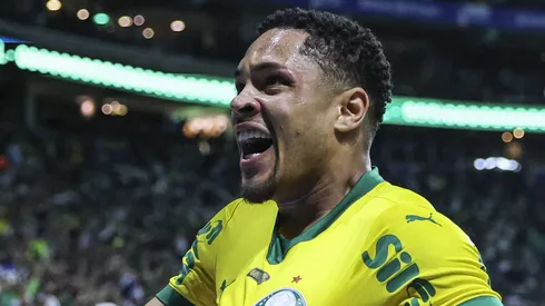 Vitor Roque sonha em retorno à Europa. Foto: Alexandre Schneider/Getty Images