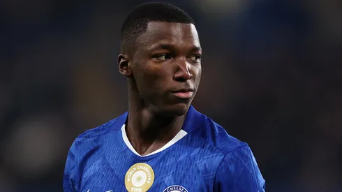 Chelsea aceita vender Moisés Caicedo ao Real Madrid, mas exige a quantia de R$ 1,3 bilhão. Foto: Julian Finney/Getty Images