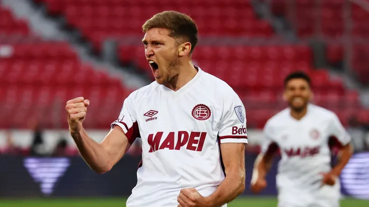 Rodrigo Castillo é o artilheiro do Lanús em 2025