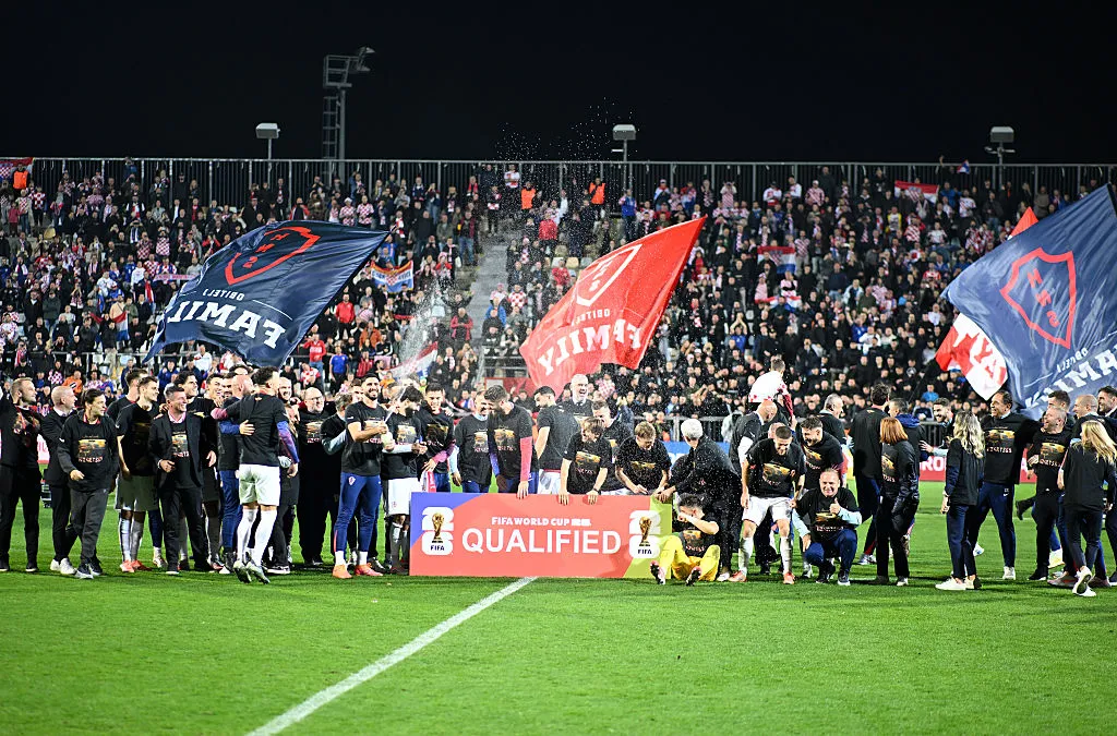 Croácia celebrando classificação para a Copa do Mundo de 2026. (Foto: Jure Makovec/Getty Images)
