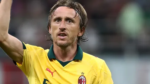 Sem renovar com o Milan, Modric se torna alvo de clubes da Arábia Saudita e Catar. (Foto: Marco Luzzani/Getty Images)