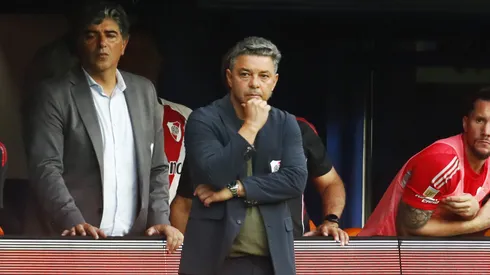 De olho no meio-campo: River Plate prepara oferta por Santiago Ascacíbar. (Foto: Marcos Brindicci/Getty Images)