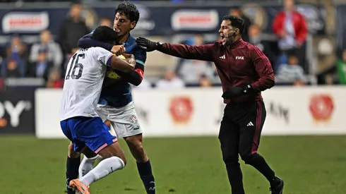 Paraguai x Estados Unidos teve tumulto envolvendo Gustavo Gómez