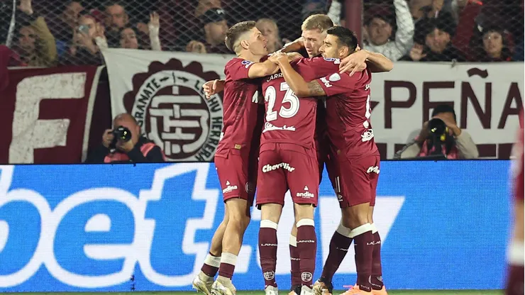 A Copa Sul-Americana 2025 terá sua final em partida única no dia 22 de novembro, no Estádio Defensores del Chaco, em Assunção. (Foto: Alejandro Pagni/Getty Images)