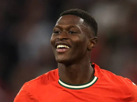 Barça prioriza chegada de Grimaldo