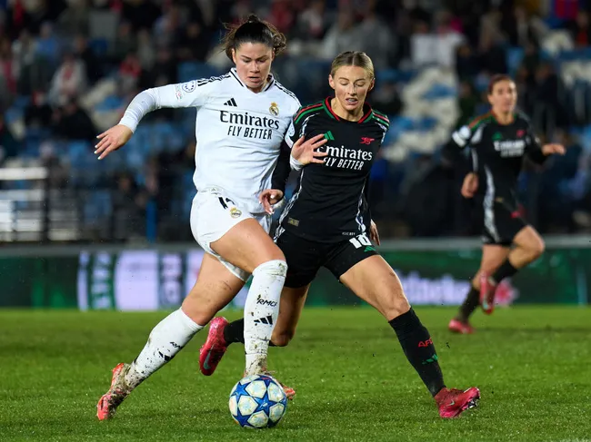 Arsenal e Real Madrid voltam a se enfrentar após os jogos das quartas de final da Liga dos Campeões Feminina 2024/25 - Foto: Angel Martinez/Getty Images