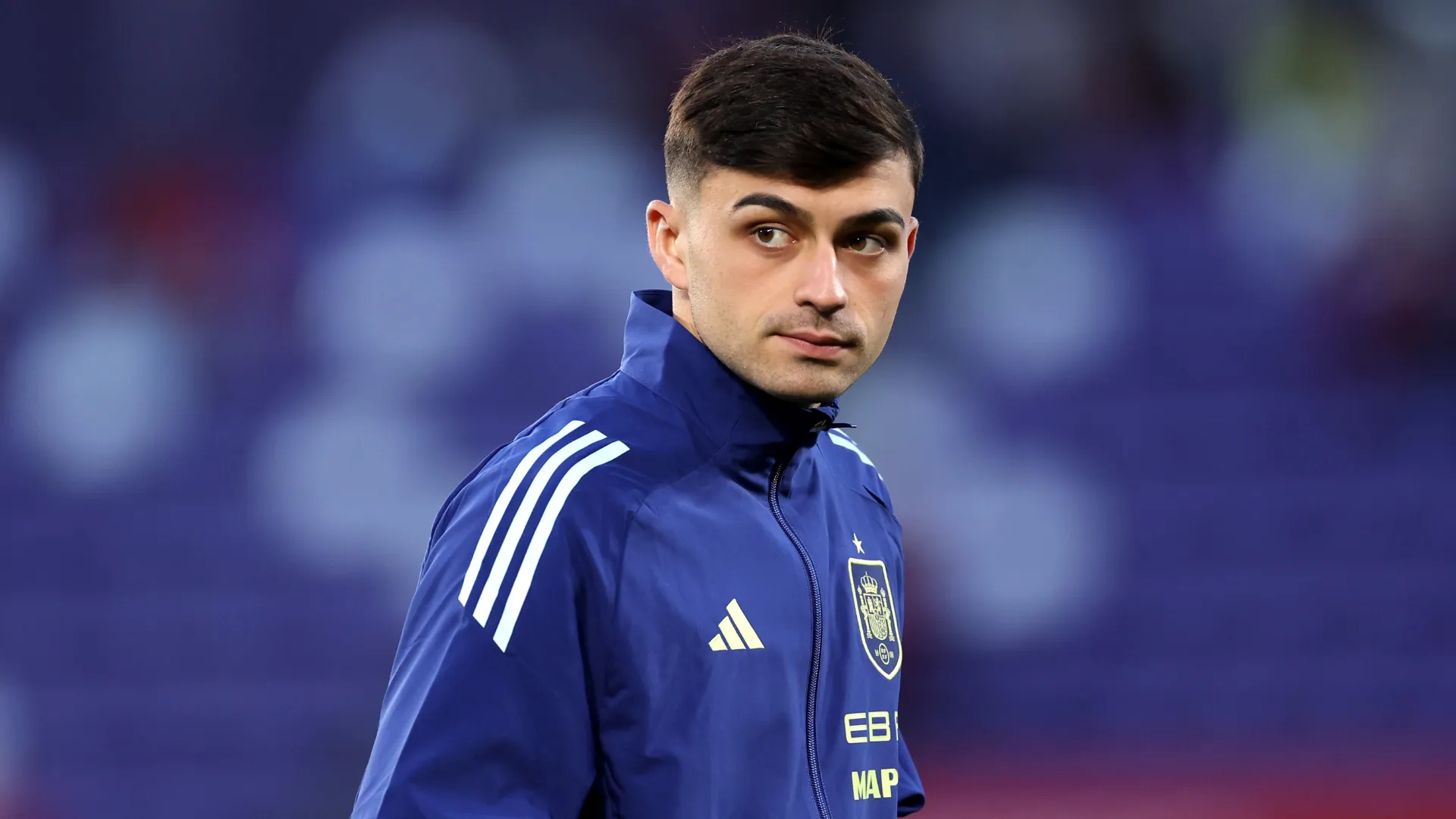 Pedri antes de partida pela Seleção Espanhola