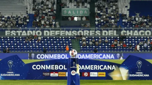Estádio Defensores del Chaco na final da Sul-Americana. O estádio vai sediar uma final do torneio novamente neste sábado (22) entre Atlético-MG x Lanús (Foto: Cesar Olmedo - Pool/Getty Images)