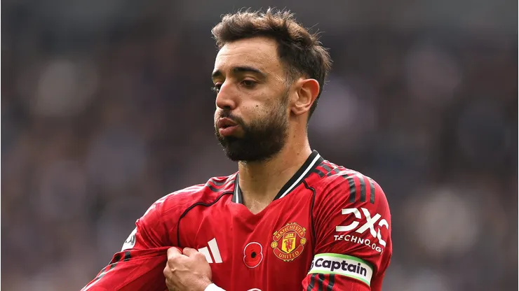 Bruno Fernandes pode correr riscos com possíveis chegadas de outros meio-campistas (Foto: Alex Pantling/Getty Images)