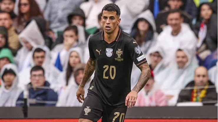 João Cancelo não deve deixar o Al-Hilal em 2026. (Photo by Carlos Rodrigues/Getty Images)