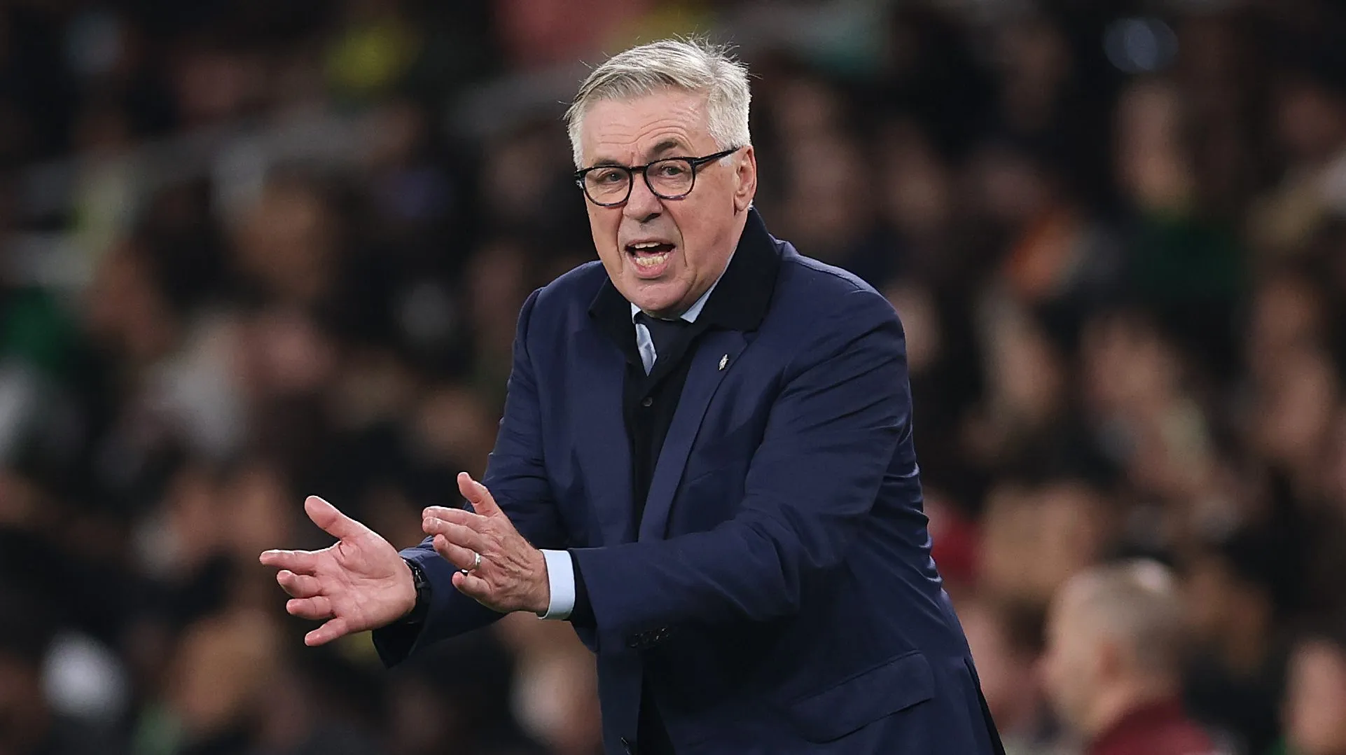 Ancelotti gesticulando pela Seleção Brasileira