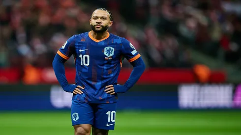 Memphis Depay em partida contra a Polônia pelas Eliminatórias da Copa - Rafal Oleksiewicz/Getty Images
