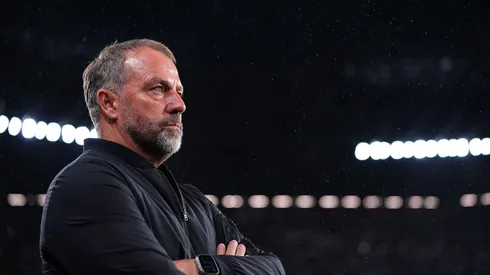 Hansi Flick em ação pelo Barcelona.