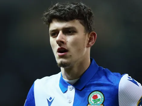 Owen Beck passa por cirurgia e retorna ao Liverpool