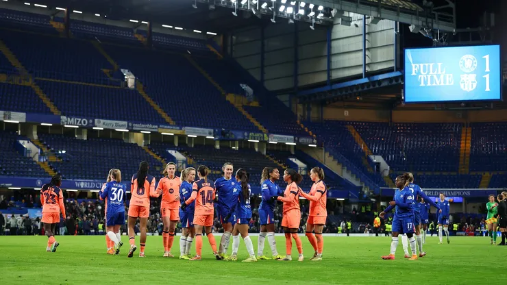 Chelsea e Barcelona empatam, mas espanholas seguem na liderança da Champions Feminina - Foto: Alex Davidson/Getty Images