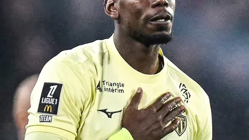 Após 811 dias suspenso, Paul Pogba reapareceu na 13ª rodada da Ligue 1. Entrou aos 82 minutos na derrota do Monaco para o Rennes e foi aplaudido. (Foto: Reprodução BR/Football)